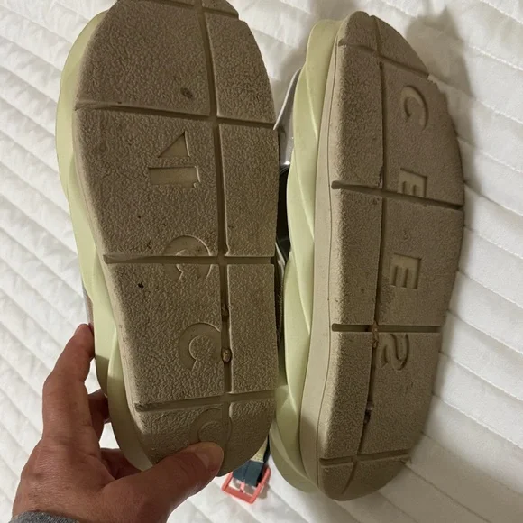 4CCCCEES Elegant Metallic Sandals with Pink Accents/used but good condition - Picture 8 of 10